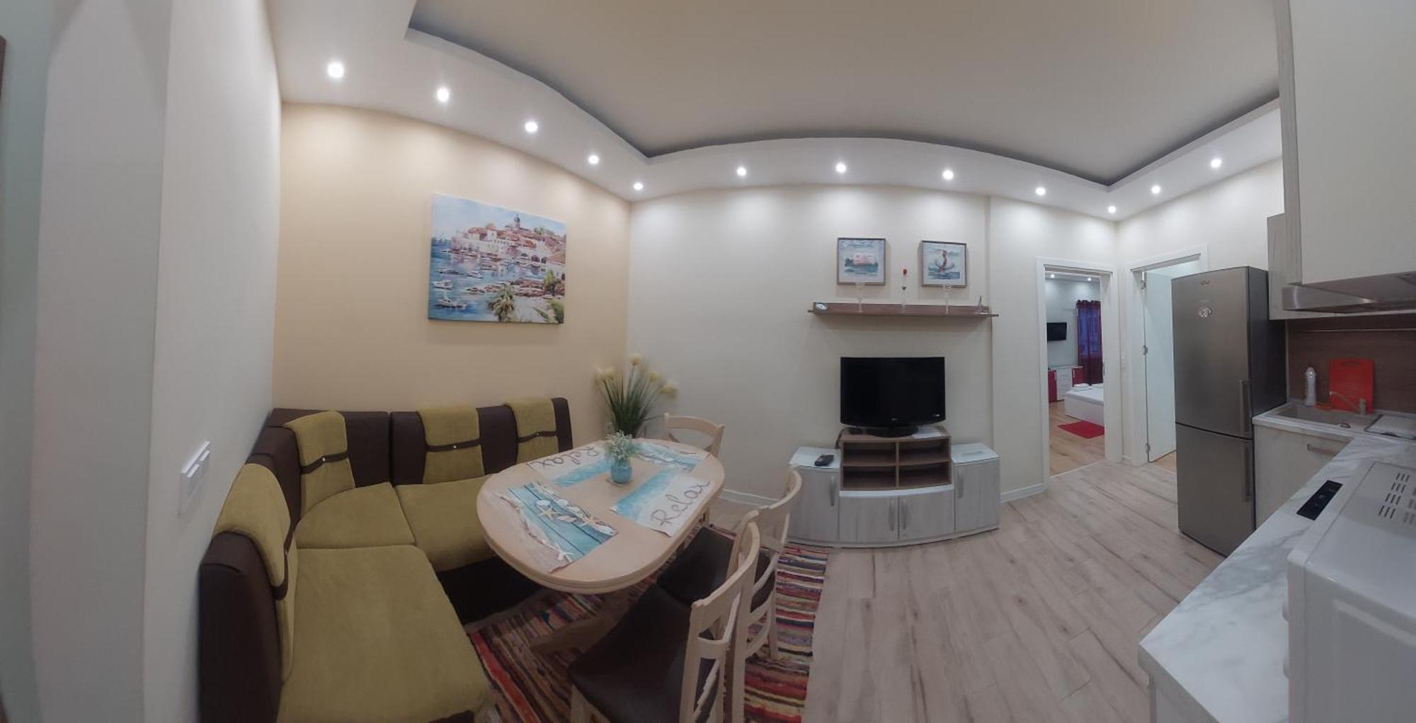 Апартамент Pink & Blue - 2Bdr With Balcony - Wi-Fi Várna Kültér fotó