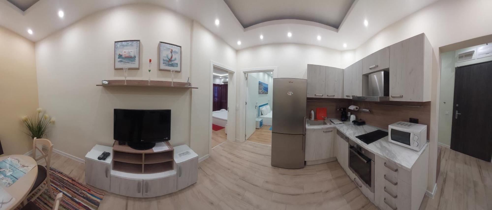 Апартамент Pink & Blue - 2Bdr With Balcony - Wi-Fi Várna Kültér fotó