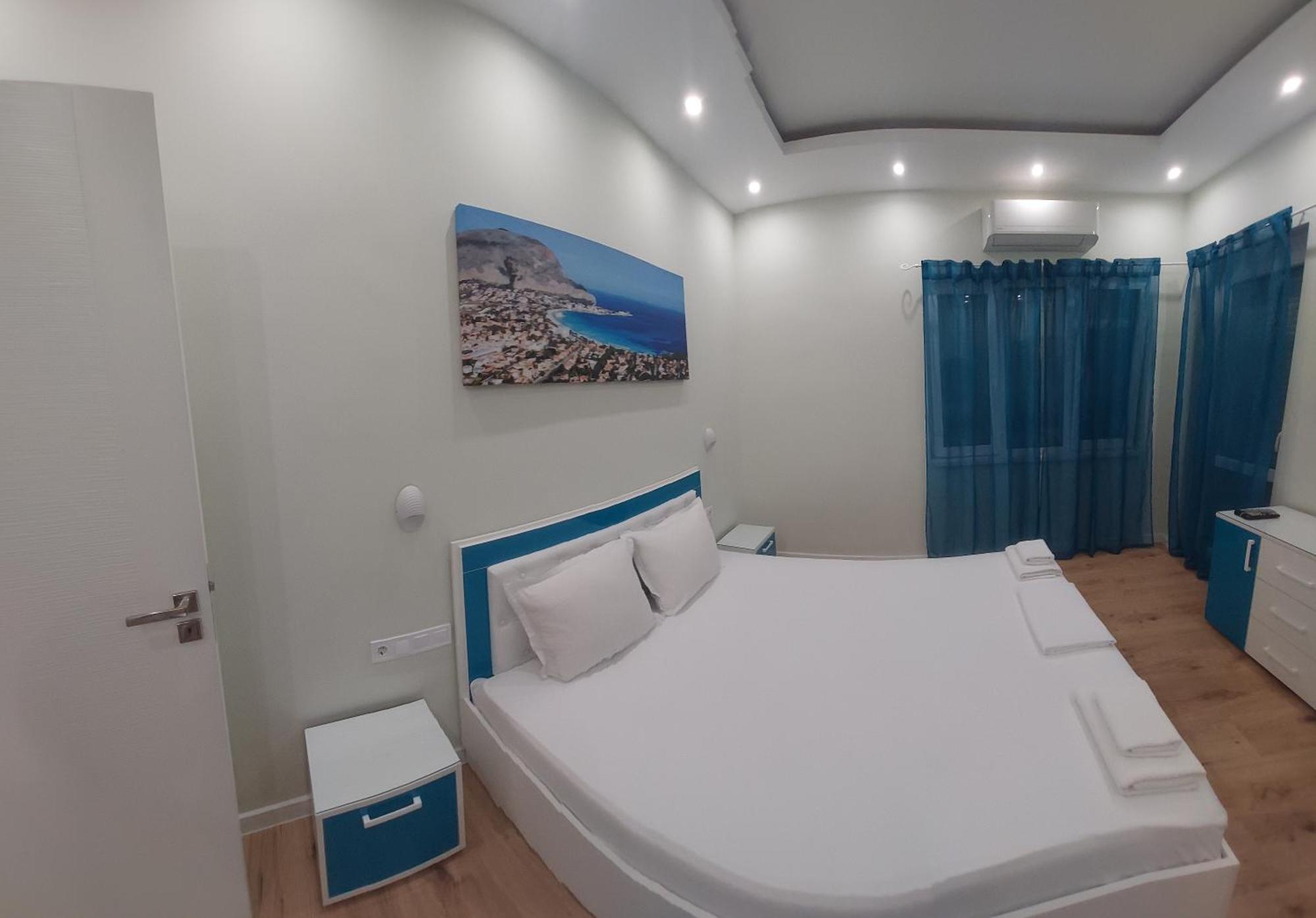 Апартамент Pink & Blue - 2Bdr With Balcony - Wi-Fi Várna Kültér fotó